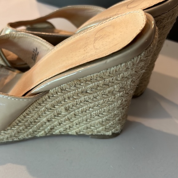 Kelsi Dagger 4 inch heels, slip on, size 8.5 - Picture 3 of 7